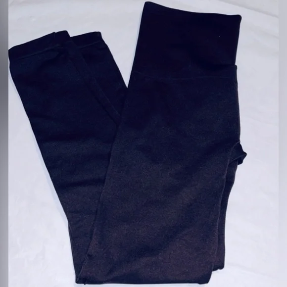 LIKE NEW SPANX Look At Me Now Seamless Leggings - Picture 2 of 6